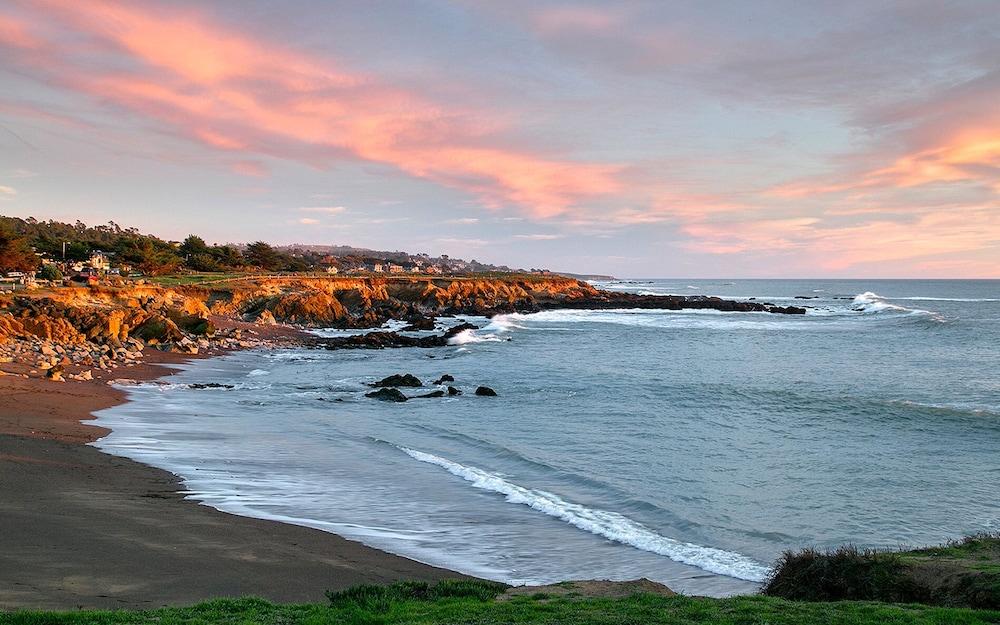 Fireside Inn On Moonstone Beach Cambria Esterno foto