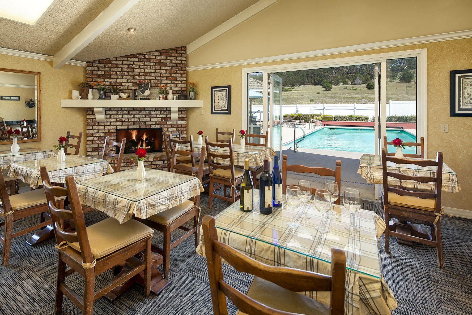 Fireside Inn On Moonstone Beach Cambria Esterno foto